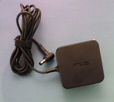 AD883320 for Asus -  AC Adapter 45W 19V 2P BLK